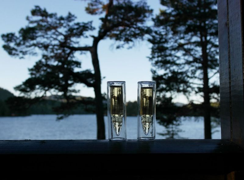 Det ultimate snapsglasset Elgmotiv til jegeren
