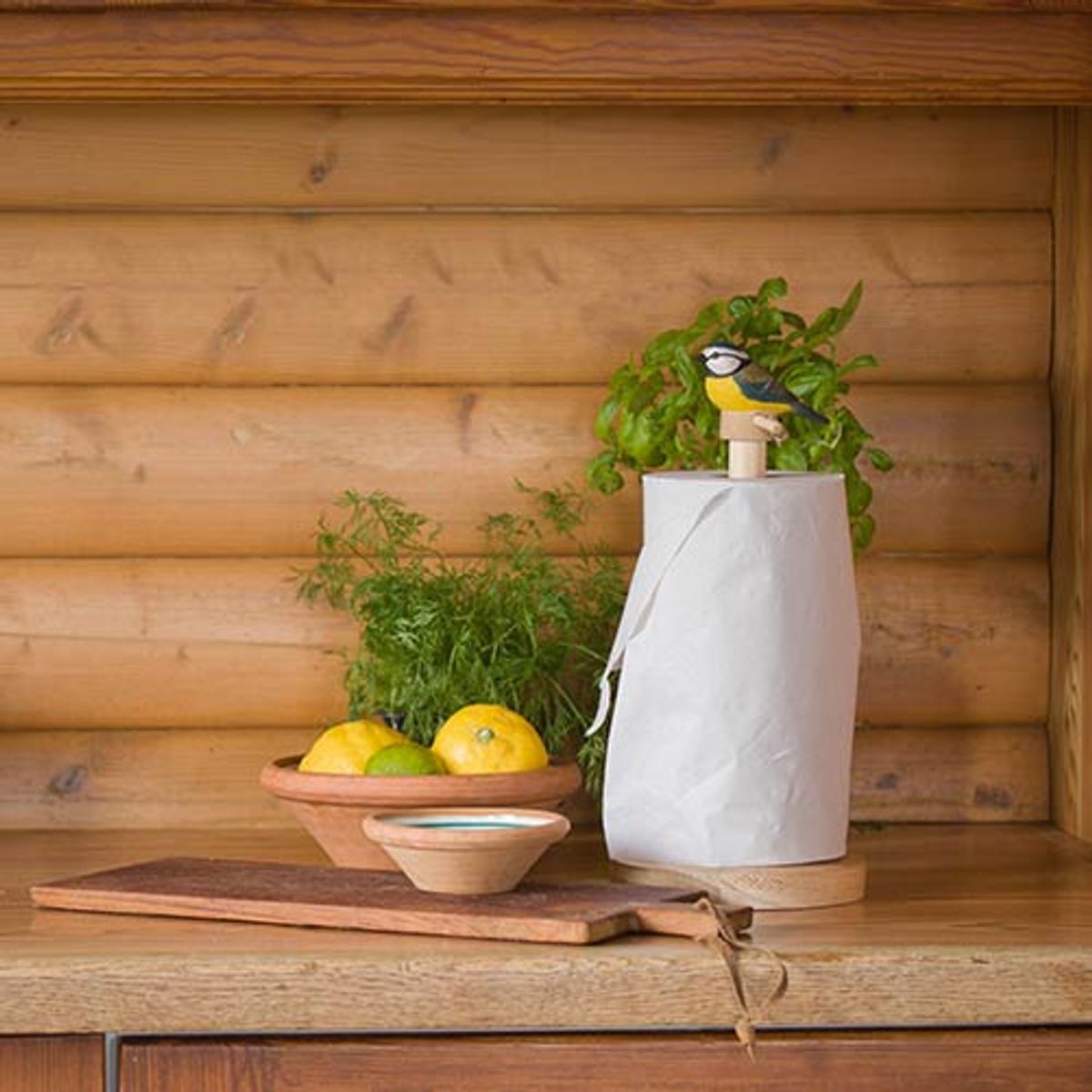 Håndskåret Tørkerullholder - Blåmeis Wildlife Garden